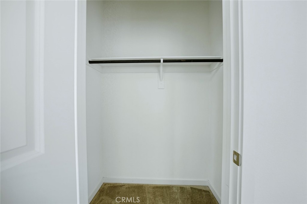 https://media.crmls.org/medias/750beeeb-bfb6-4c77-837d-31d6bcf3fd40.jpg?preset=X-Large