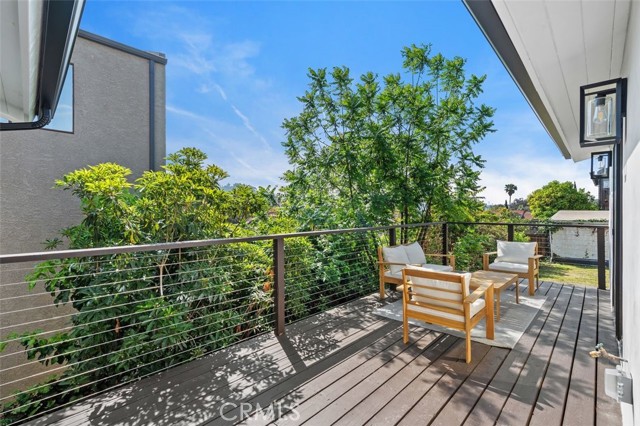 4366 Camero Avenue, Los Angeles CA: https://media.crmls.org/medias/750cbf55-c4bc-436b-8618-152491de511b.jpg