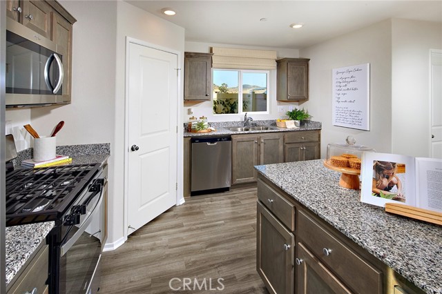 Detail Gallery Image 7 of 16 For 28539 Matador Rd, Winchester,  CA 92596 - 3 Beds | 2/1 Baths