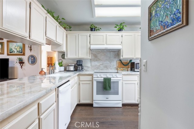 Detail Gallery Image 8 of 28 For 8735 N Cedar Ave #147,  Fresno,  CA 93720 - 3 Beds | 2 Baths