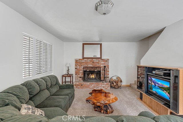 Detail Gallery Image 2 of 28 For 523 Wabash Ln, Sugarloaf,  CA 92386 - 2 Beds | 1 Baths