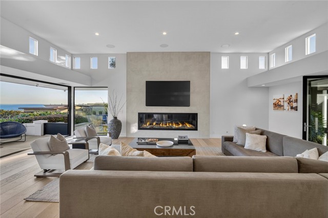 Detail Gallery Image 10 of 33 For 17 Monarch Bay, Dana Point,  CA 92629 - 4 Beds | 3/1 Baths