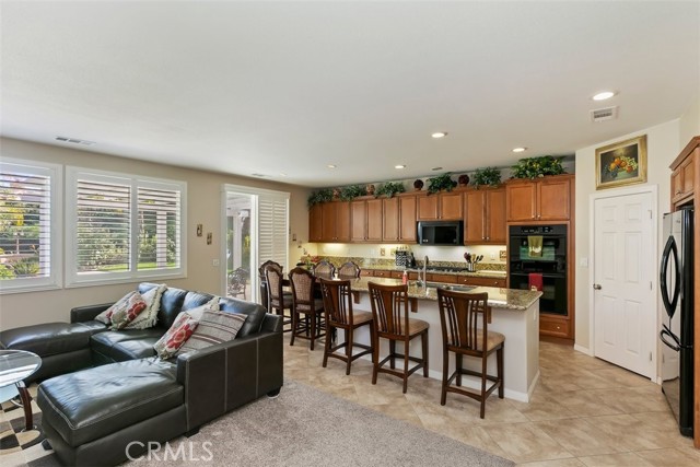 Detail Gallery Image 13 of 32 For 25226 Pacific Crest, Corona,  CA 92883 - 3 Beds | 3/1 Baths
