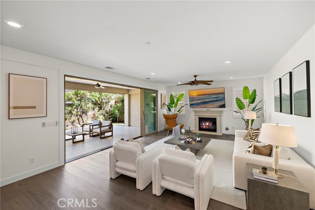 103 Aims, Irvine CA: https://media.crmls.org/medias/750e9c40-b614-46e7-b660-67534182af16.jpg