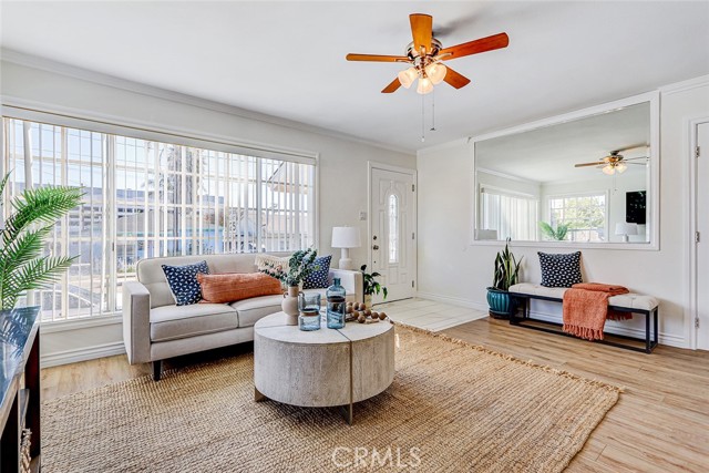 Detail Gallery Image 4 of 21 For 1929 Condon, Redondo Beach,  CA 90278 - 2 Beds | 1 Baths