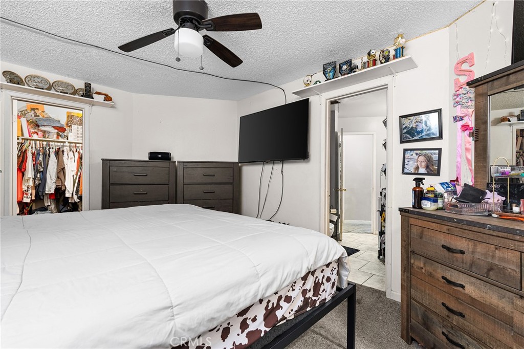 https://media.crmls.org/medias/75101ee2-57c6-44e1-9dbf-795261bba0a6.jpg?preset=X-Large