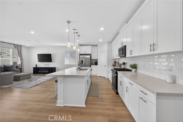 Detail Gallery Image 10 of 53 For 33134 Celadon Ave, Winchester,  CA 92596 - 3 Beds | 2/1 Baths