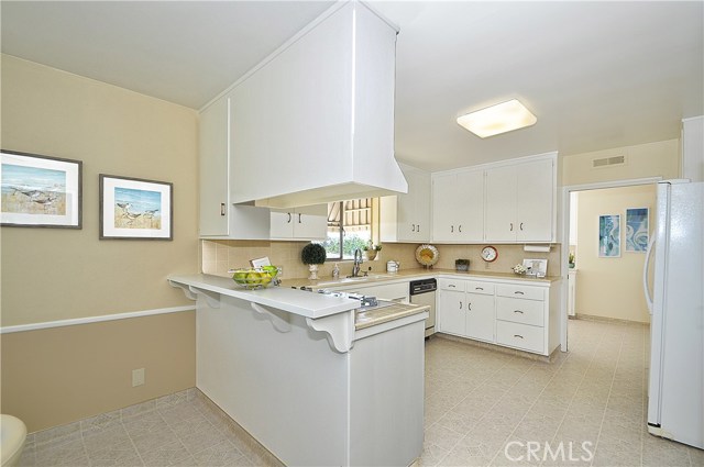 2073 Noble View Drive, Rancho Palos Verdes, California 90275, 3 Bedrooms Bedrooms, ,2 BathroomsBathrooms,Residential,Sold,Noble View,SB17003025