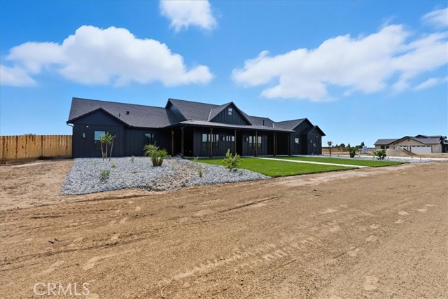 Detail Gallery Image 4 of 75 For 605 S Anderson a Rd, Exeter,  CA 93221 - 7 Beds | 5/1 Baths