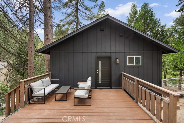 26287 Lake Forest Drive, Twin Peaks CA: https://media.crmls.org/medias/7513535b-e331-4ddf-9732-2c7ed0e6df1b.jpg