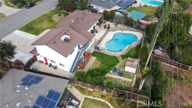 Detail Gallery Image 4 of 64 For 925 S Purdue Ave, Fresno,  CA 93727 - 5 Beds | 4 Baths