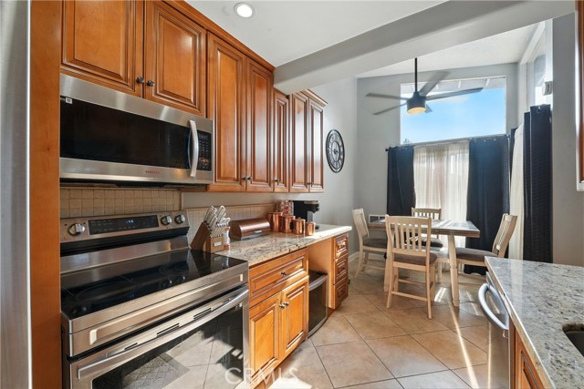 Detail Gallery Image 12 of 31 For 20426 S Vermont Ave #80,  Torrance,  CA 90502 - 2 Beds | 2 Baths