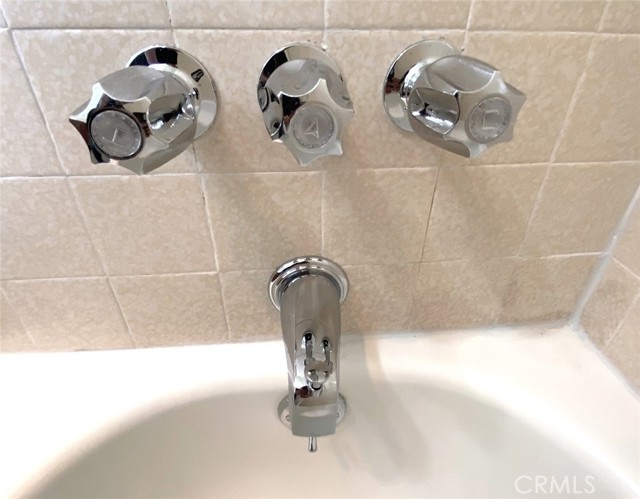 Detail Gallery Image 33 of 46 For 1582 Mitchell, Tustin,  CA 92780 - 2 Beds | 2/1 Baths