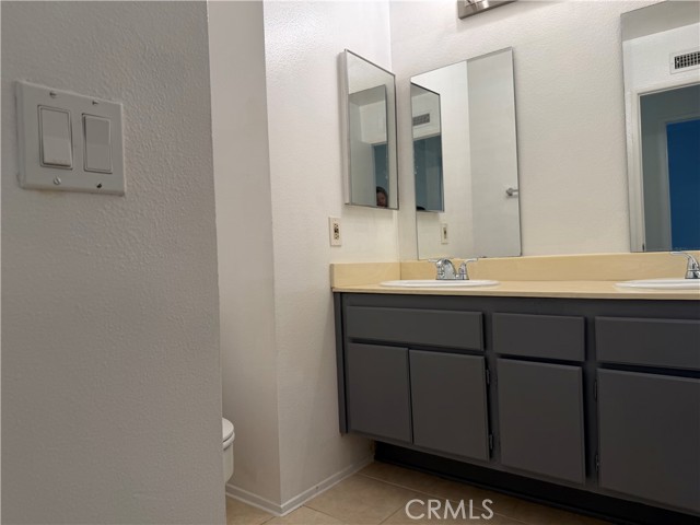 Detail Gallery Image 17 of 25 For 2866 Treeview, Fullerton,  CA 92835 - 4 Beds | 3 Baths