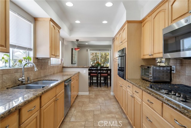 Detail Gallery Image 9 of 36 For 3823 Carfax Ave, Long Beach,  CA 90808 - 4 Beds | 2 Baths