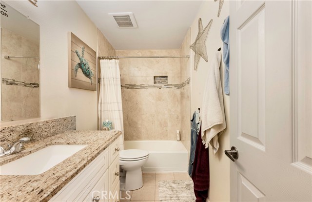 Detail Gallery Image 10 of 36 For 16541 Le Grande Ln, Huntington Beach,  CA 92649 - – Beds | – Baths