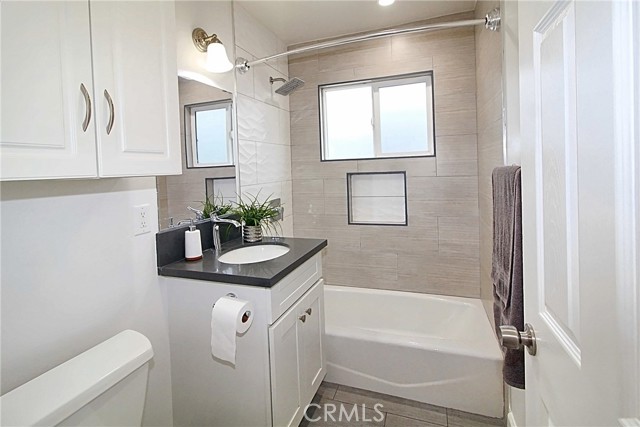 Detail Gallery Image 27 of 46 For 14212 Carfax Ave, Tustin,  CA 92780 - 4 Beds | 2 Baths