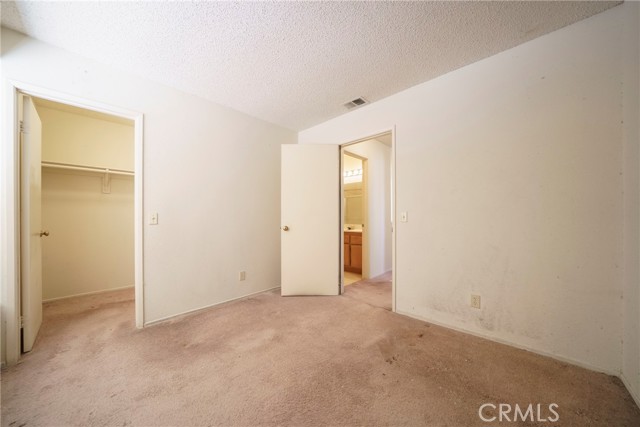 179 S Massachusetts Street, Lake Elsinore CA: https://media.crmls.org/medias/75180eee-11be-462f-86f4-a5765ba49ce1.jpg
