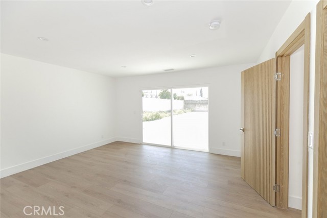 Detail Gallery Image 26 of 33 For 18856 Calvert St, Reseda,  CA 91335 - 3 Beds | 2/1 Baths