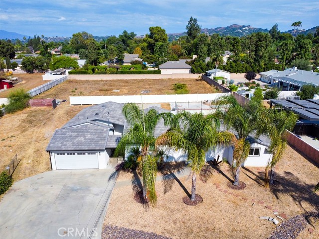 512 S Barranca Street, West Covina CA: https://media.crmls.org/medias/75184eb6-a753-4c5a-8403-660d3b7f5974.jpg