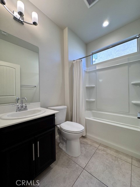 Detail Gallery Image 25 of 57 For 1065 Regala St, Perris,  CA 92571 - 5 Beds | 4 Baths