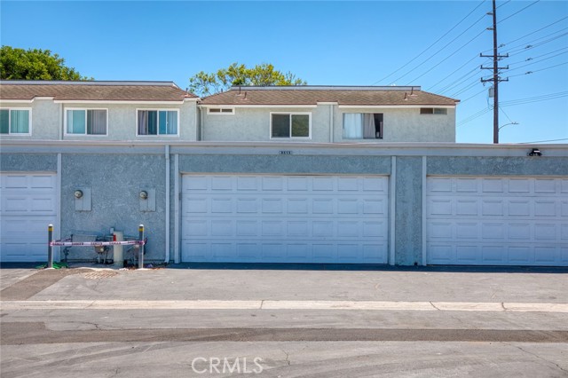 8515 Edgebrook Drive, Garden Grove CA: https://media.crmls.org/medias/7518a245-198b-48f3-afa8-6d6922119172.jpg