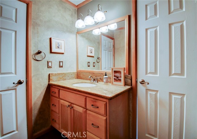 Detail Gallery Image 36 of 50 For 2401 E Avalon, Santa Ana,  CA 92705 - 5 Beds | 3 Baths