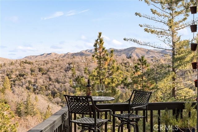 Detail Gallery Image 1 of 43 For 28264 Arbon Ln, Lake Arrowhead,  CA 92352 - 5 Beds | 2 Baths