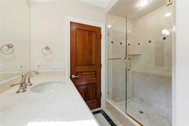 Detail Gallery Image 27 of 44 For 28080 Laura Ct, Los Altos Hills,  CA 94022 - 5 Beds | 7 Baths