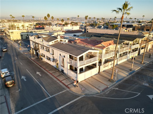 Detail Gallery Image 18 of 20 For 2214 W Oceanfront #B,  Newport Beach,  CA 92663 - 3 Beds | 3 Baths