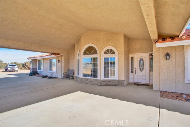 Detail Gallery Image 6 of 61 For 7870 El Manor Rd, Oak Hills,  CA 92344 - 4 Beds | 2/1 Baths