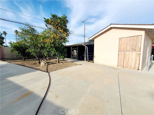 1463 Strawberry Hill Road, Thousand Oaks CA: https://media.crmls.org/medias/751b278e-8d88-4203-961b-1fe7e0793ffd.jpg