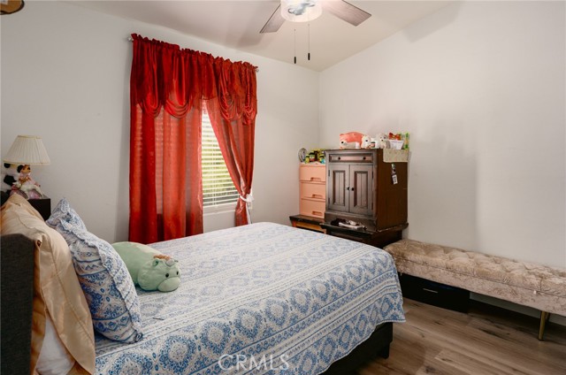 Detail Gallery Image 5 of 14 For 27470 Greenwald Ave, Perris,  CA 92570 - 4 Beds | 2 Baths