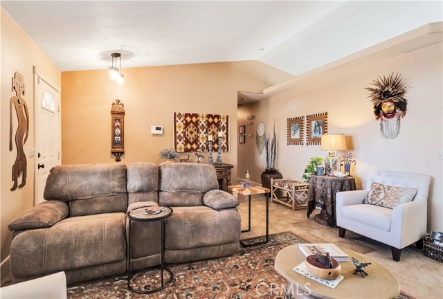 Detail Gallery Image 13 of 53 For 57490 Redondo St, Yucca Valley,  CA 92284 - 3 Beds | 2 Baths