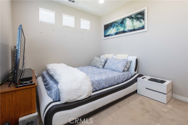 Detail Gallery Image 23 of 28 For 5786 Acacia Ln, Lakewood,  CA 90712 - 3 Beds | 2/2 Baths