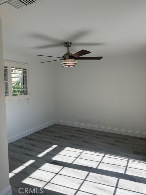 Detail Gallery Image 10 of 17 For 11499 Benton St, Loma Linda,  CA 92354 - 4 Beds | 2 Baths