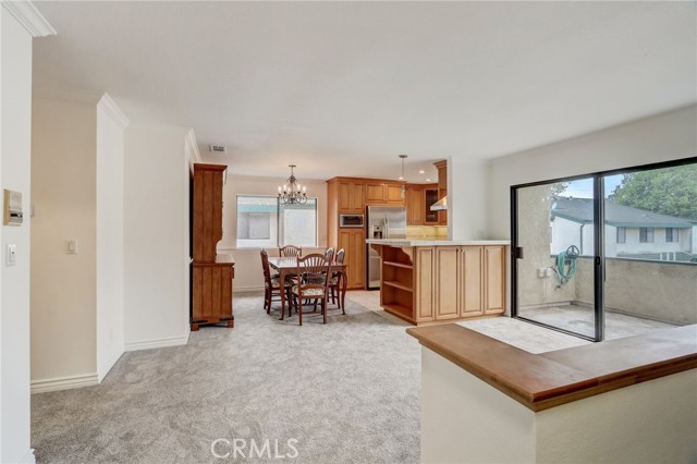 Detail Gallery Image 5 of 31 For 23526 Newhall Ave #6,  Newhall,  CA 91321 - 2 Beds | 1/1 Baths