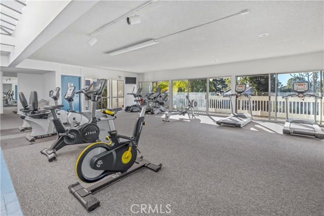 643 S Prospect Ave, Redondo Beach, California 90277, 3 Bedrooms Bedrooms, ,2 BathroomsBathrooms,Residential,Sold,S Prospect Ave,SB22031394