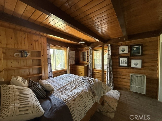 https://media.crmls.org/medias/751eedb6-360b-4df9-91ab-373a8f9546d5.jpg?preset=X-Large