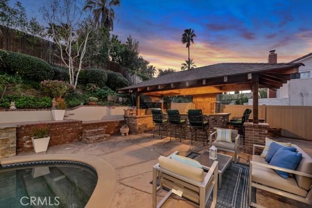 Detail Gallery Image 24 of 25 For 21438 Mulholland, Woodland Hills,  CA 91364 - 5 Beds | 3 Baths