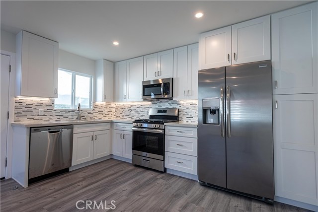 28766 Pisces Street, Agoura Hills CA: https://media.crmls.org/medias/75209f0e-9746-43e0-a285-1dd4dceba253.jpg