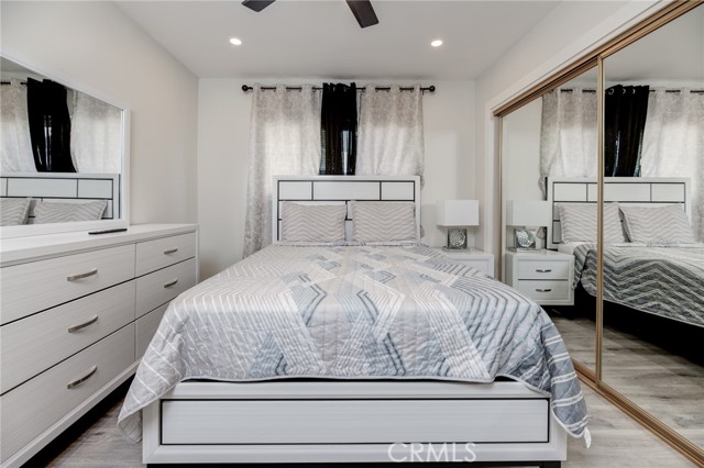 Detail Gallery Image 28 of 51 For 19847 Arminta St, Winnetka,  CA 91306 - 5 Beds | 3 Baths