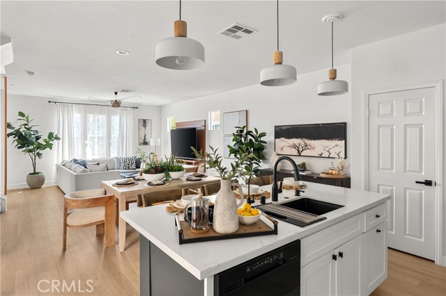 Detail Gallery Image 12 of 41 For 7217 Enclave Dr, Corona,  CA 92880 - 4 Beds | 2/1 Baths