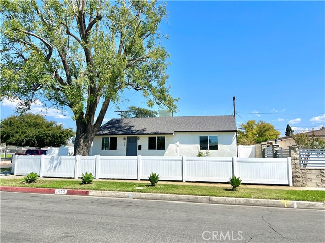 Image 3 for 7856 Ranchito Ave, Panorama City, CA 91402