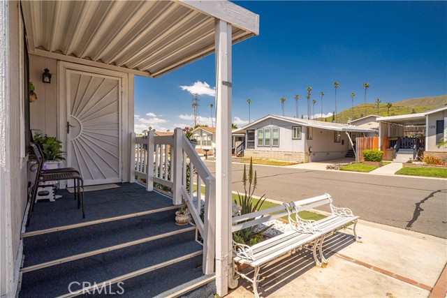 Detail Gallery Image 4 of 11 For 4080 Pedley #191,  Jurupa Valley,  CA 92509 - 4 Beds | 2 Baths