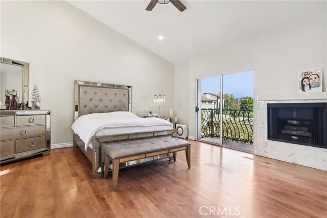 5635 Woodman Avenue, Van Nuys CA: https://media.crmls.org/medias/7521c70c-8710-475a-a677-63b3a4eac0d4.jpg