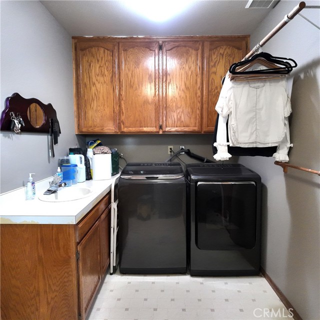 Detail Gallery Image 47 of 47 For 14253 Martin Pl, Riverside,  CA 92503 - 3 Beds | 2/1 Baths