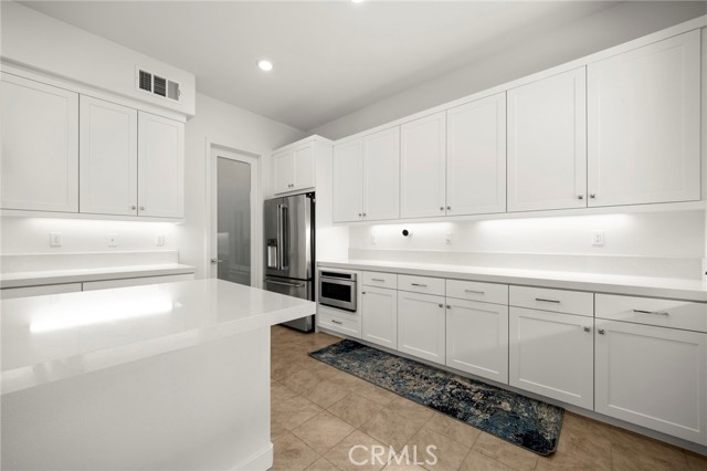228 Mullberry Place, Montebello CA: https://media.crmls.org/medias/7521e86b-bd55-492c-bf73-86fbf5538473.jpg