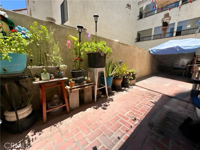 Detail Gallery Image 13 of 17 For 600 W 3rd St #A109,  Santa Ana,  CA 92701 - 2 Beds | 1 Baths