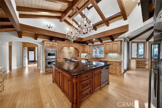 Detail Gallery Image 19 of 75 For 40833 Calle Bandido, Murrieta,  CA 92562 - 8 Beds | 7/2 Baths